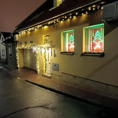 Sasvar Lägenhet Eger
